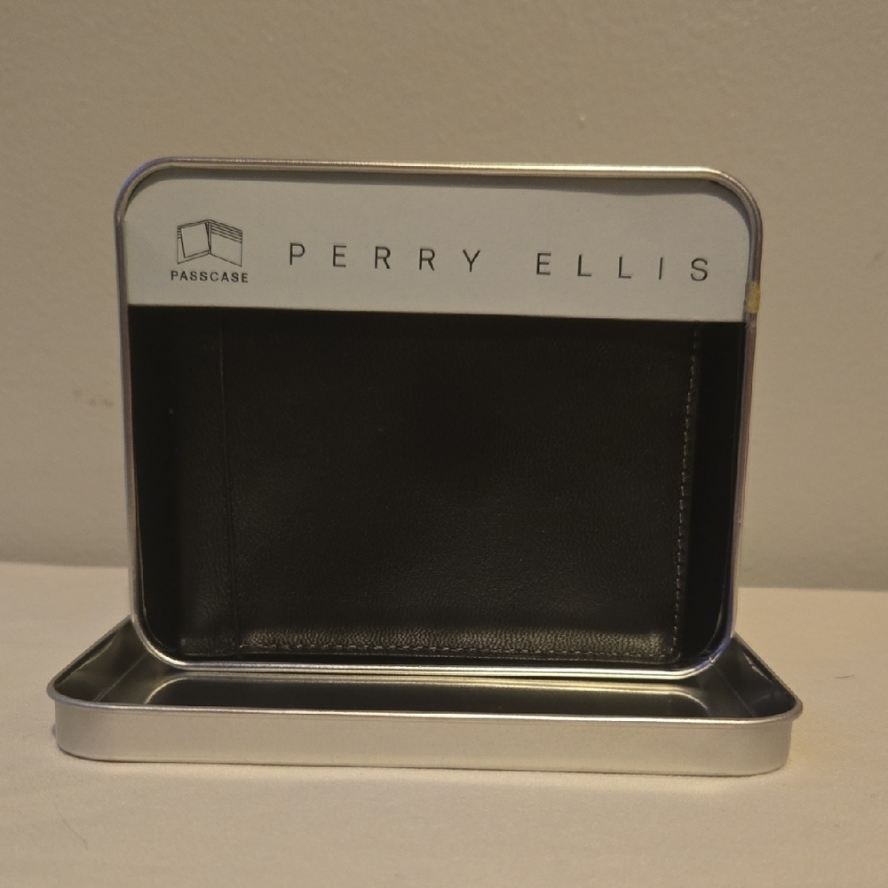 Perry Ellis Black Key Card Holder